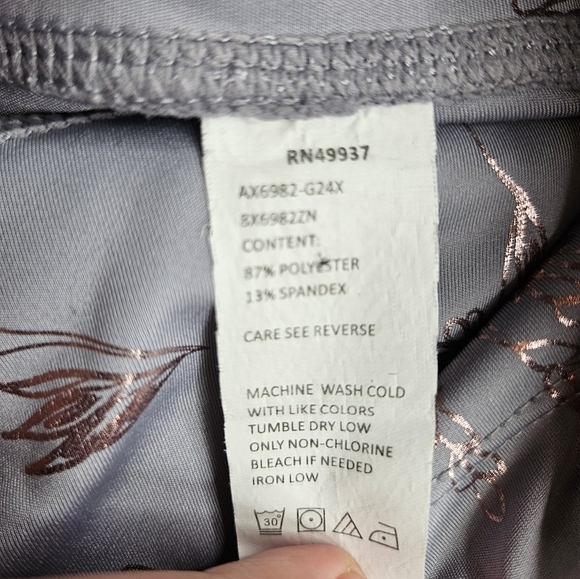 Tail Leggings Women's XS Dusty Lavender color with Metallic floral Leaves - Picture 12 of 13